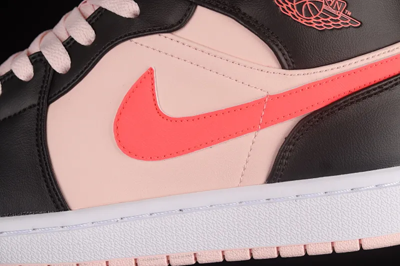 All categories Air Jordan Jordan series basketball shoes Air Jordan 1 Mid Air Jordan 1 Mid AJ1 Joe 1 black powder mid-top retro basketball shoes 554725-604